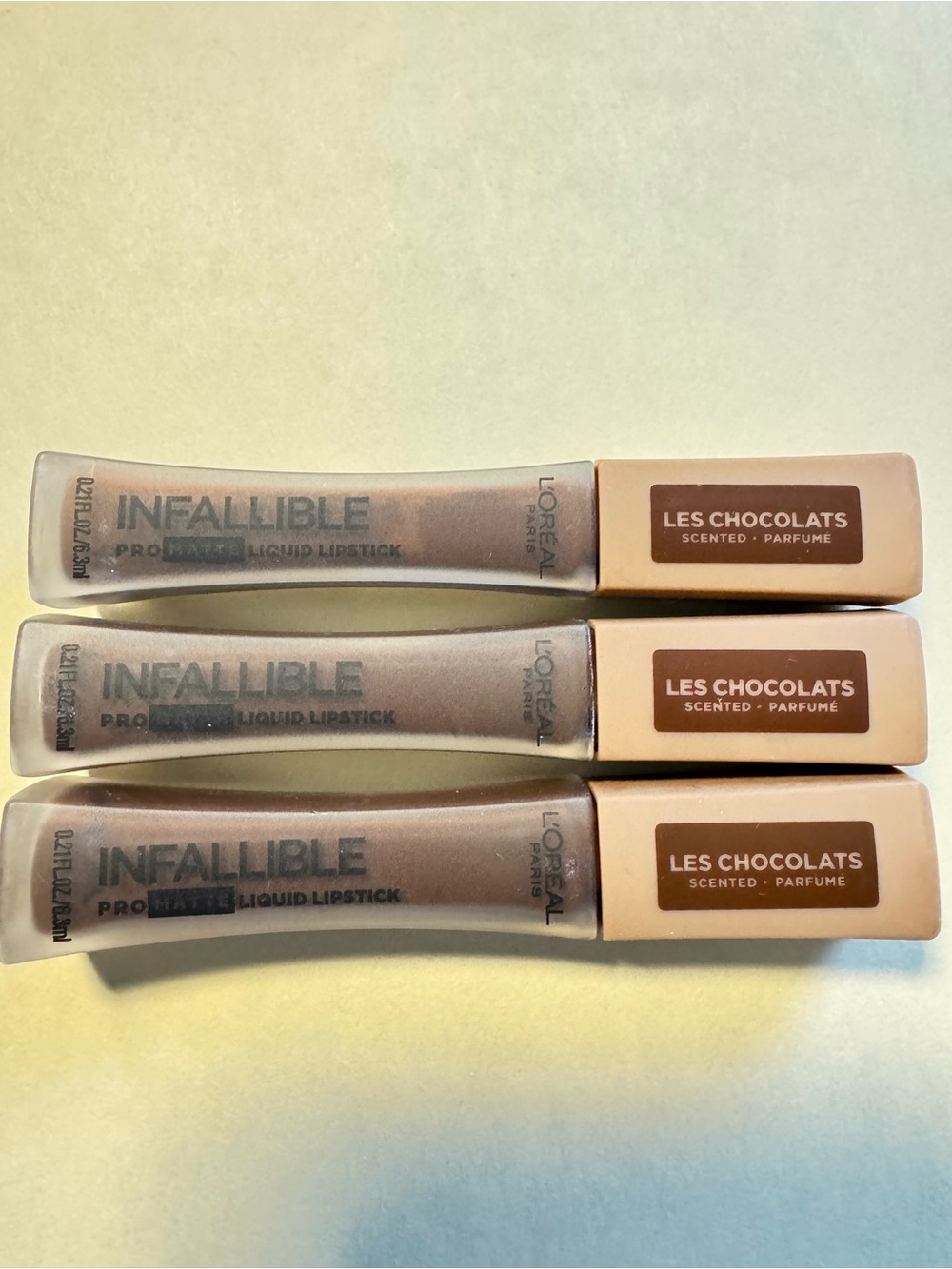 DISCONTINUED COLOR 856*SEALED
L'Oréal Infallible Pro Matte- Set of 3